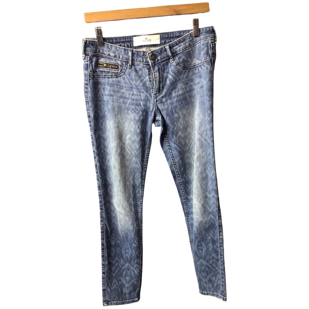 Hollister Light‎ Blue Skinny Jeans Zipper Hem